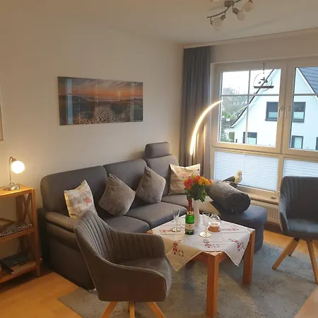 Moewenblick Nr 3 - Fuer Schoenste Zeit Des Jahres - * Zingst