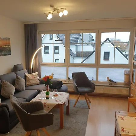 Moewenblick Nr 3 - Fuer Schoenste Zeit Des Jahres - * Zingst